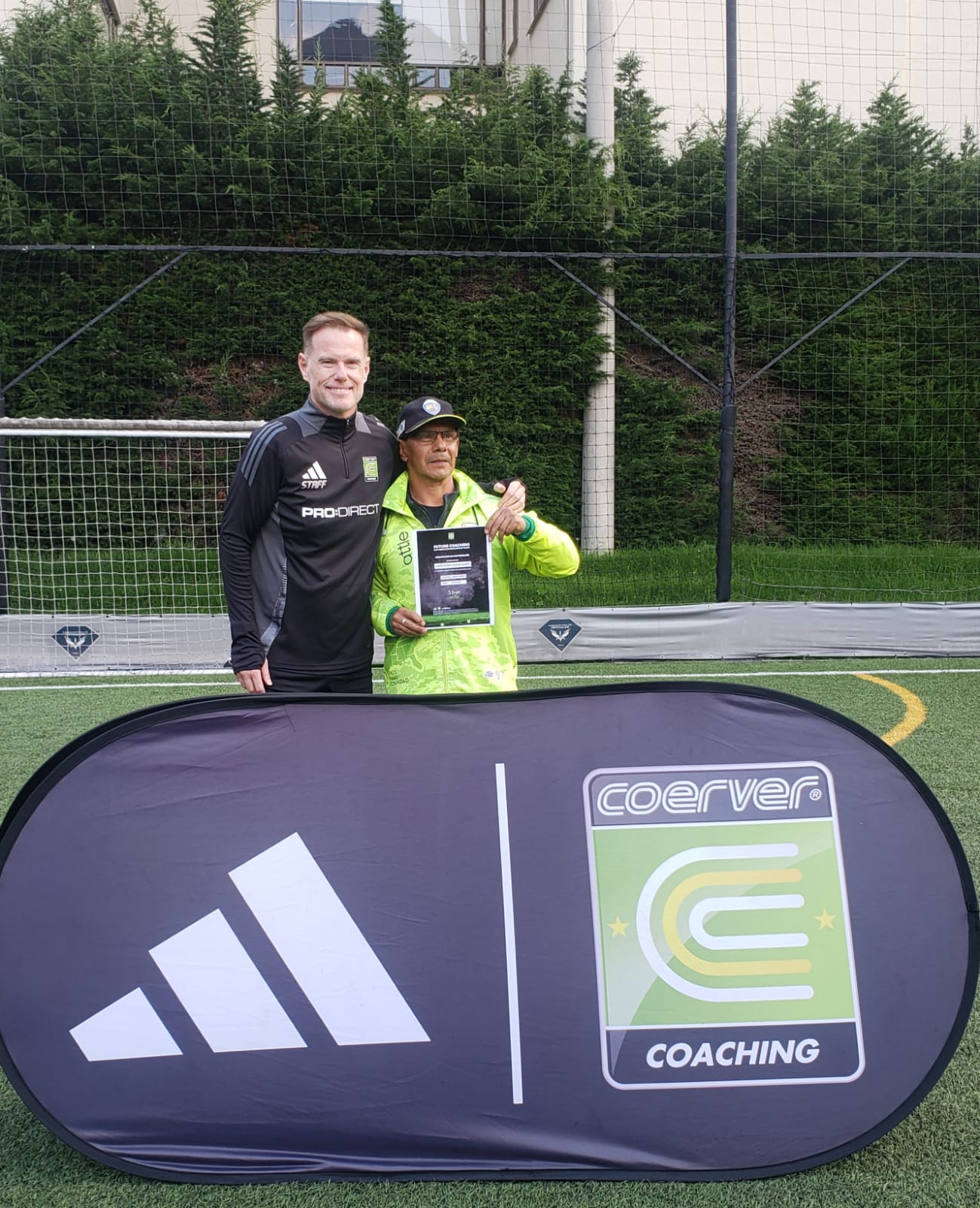 Entrenador COLUSA certificación Coerver Coaching